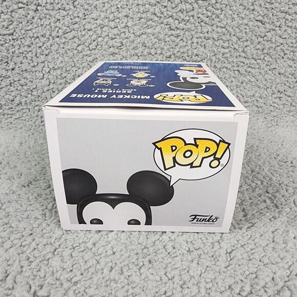 Funko Pop! Disney Mickey Mouse #01 Diamond Collection - Hot Topic Exclusive - Picture 5 of 6